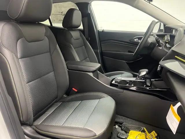 2026 Chevrolet Trax FWD LT