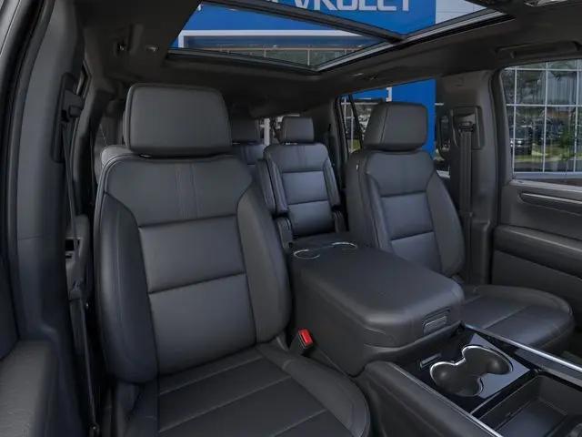 2026 Chevrolet Suburban RST, 4WD