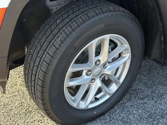 2026 Jeep Grand Cherokee L Altitude 4x4