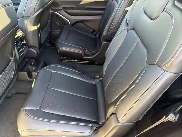 2026 Jeep Grand Cherokee L Limited 4x2