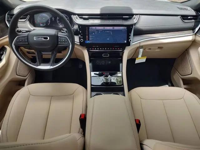 2026 Jeep Grand Cherokee Limited 4x2
