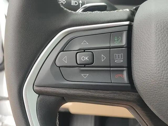 2026 Jeep Grand Cherokee Limited 4x2