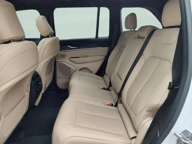 2026 Jeep Grand Cherokee Limited 4x2