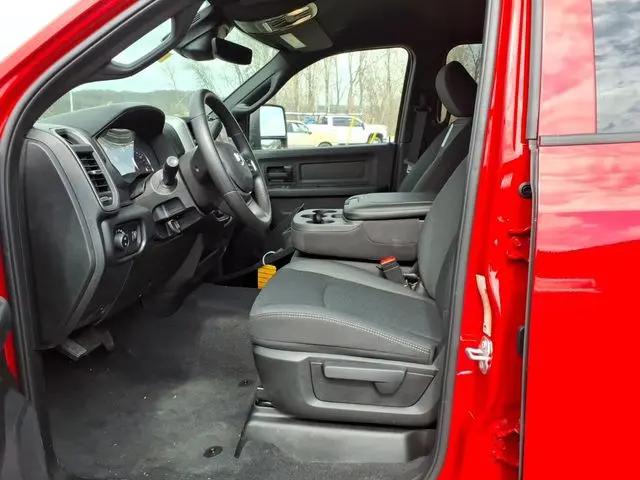 2026 Ram 3500 Tradesman Crew Cab 4x4 6'4" Box