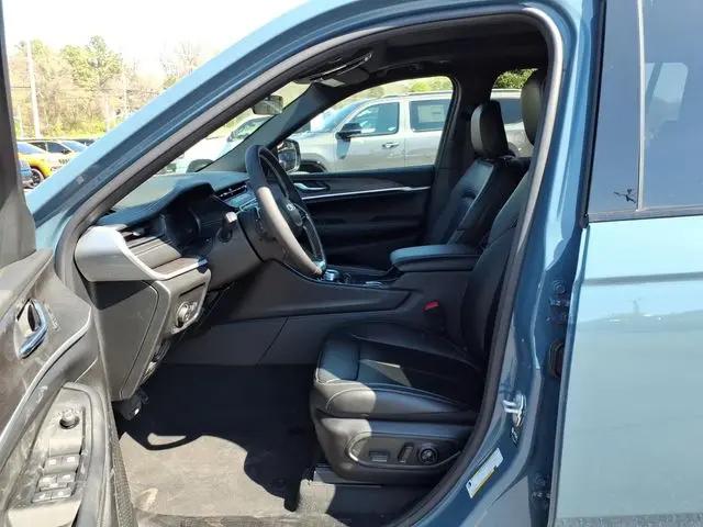 2026 Jeep Grand Cherokee L Limited 4x2
