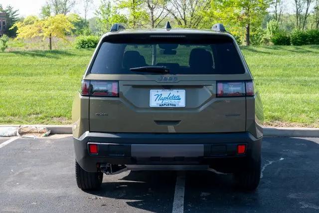 2026 Jeep Cherokee Laredo 4x4