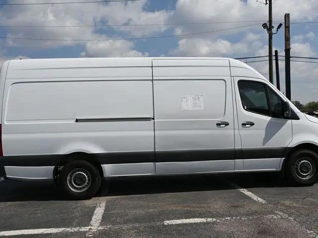 2023 Mercedes-Benz Sprinter 2500 High Roof 4-Cyl Gas