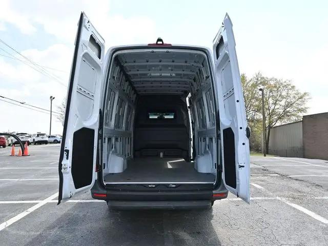 2023 Mercedes-Benz Sprinter 2500 High Roof 4-Cyl Gas