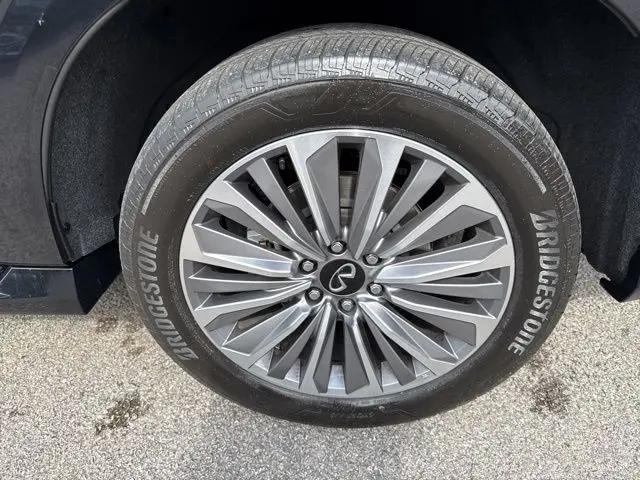 2025 INFINITI QX80 SENSORY AWD