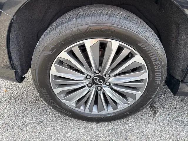2025 INFINITI QX80 SENSORY AWD