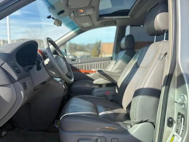 2006 Toyota Sienna XLE Limited