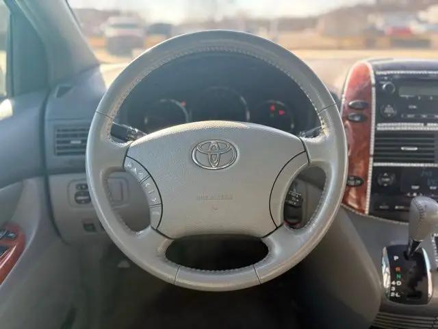 2006 Toyota Sienna XLE Limited