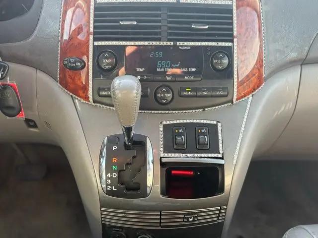 2006 Toyota Sienna XLE Limited