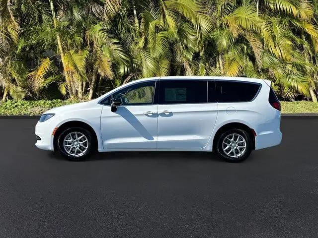 2026 Chrysler Voyager LX