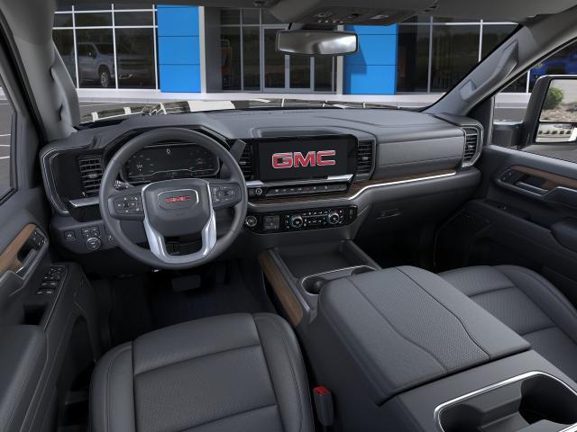 2026 GMC Sierra 2500HD Crew Cab, Standard Bed, SLT, 4WD