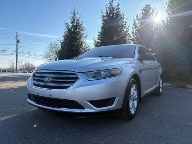 2016 Ford Taurus SE for sale in North Olmsted, OH