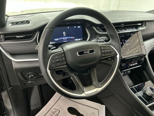 2025 Jeep Grand Cherokee Laredo 4x4