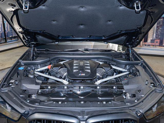 2024 BMW X5 M60i