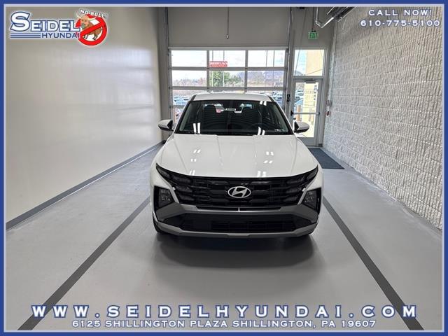 2026 Hyundai Tucson Hybrid Blue SE