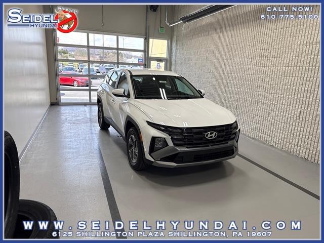 2026 Hyundai Tucson Hybrid Blue SE
