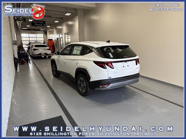 2026 Hyundai Tucson Hybrid Blue SE