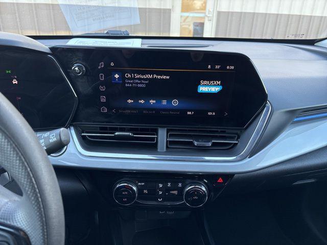 2025 Chevrolet Trax FWD LT