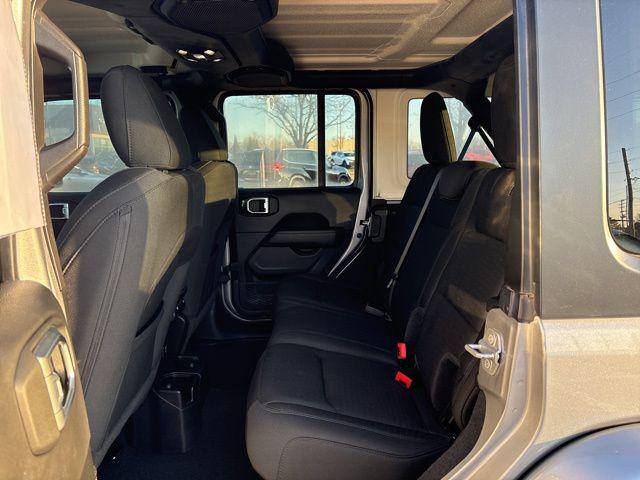 2020 Jeep Wrangler Sahara 4x4