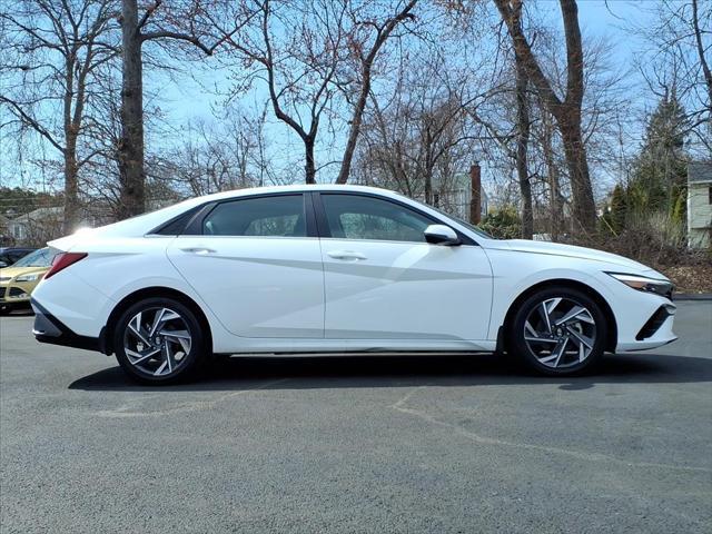 2024 Hyundai Elantra Limited