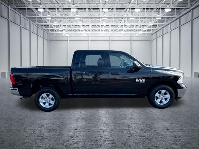 2023 Ram 1500 Classic SLT Crew Cab 4x4 5'7" Box