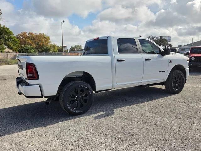 2026 Ram 3500 Big Horn Crew Cab 4x4 6'4" Box