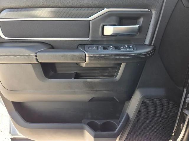 2026 Ram 3500 Big Horn Crew Cab 4x4 6'4" Box