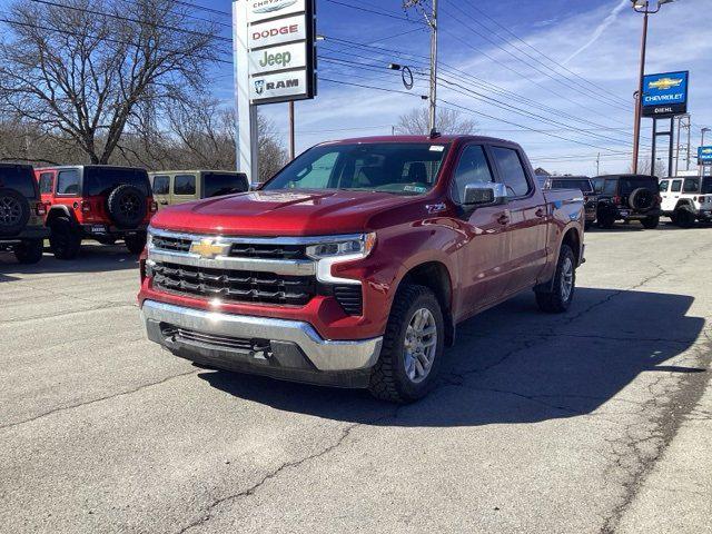 2022 Chevrolet Silverado 1500 4WD Crew Cab Standard Bed LT