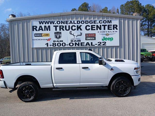 2026 RAM Ram 2500 RAM 2500 BLACK EXPRESS CREW CAB 4X4 64 BOX