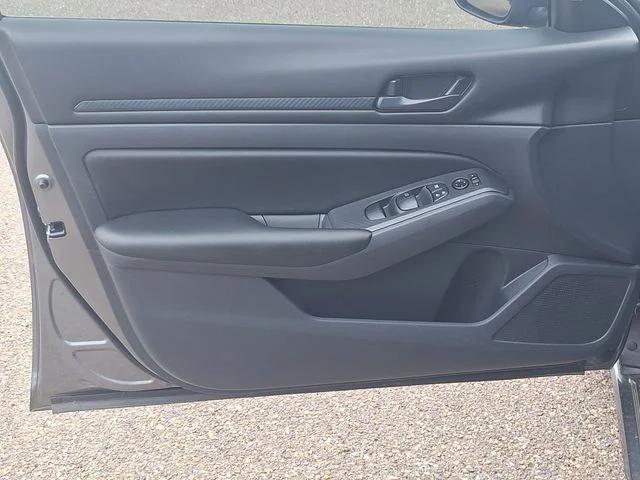 2025 Nissan Altima S FWD