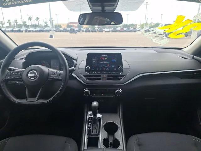 2025 Nissan Altima S FWD