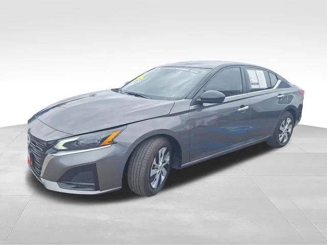 2025 Nissan Altima S FWD