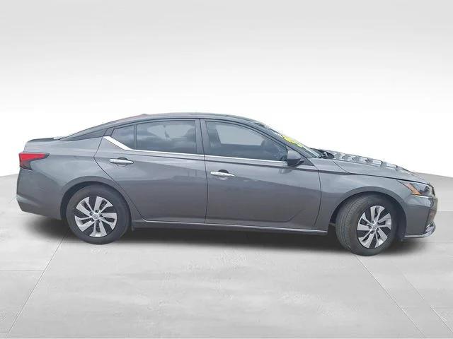 2025 Nissan Altima S FWD