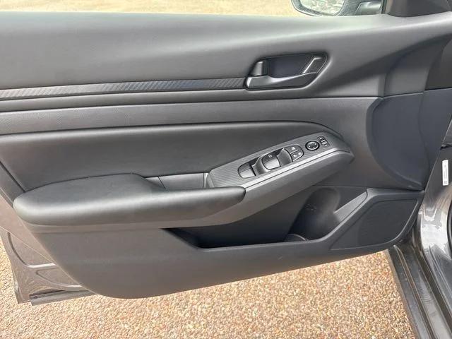 2025 Nissan Altima S FWD