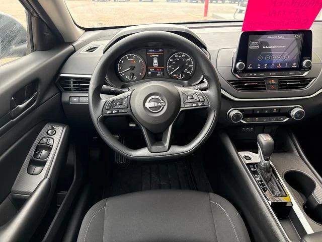 2025 Nissan Altima S FWD