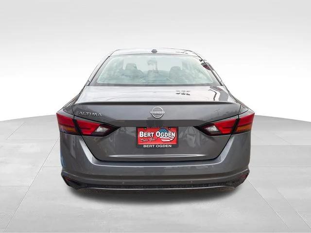 2025 Nissan Altima S FWD