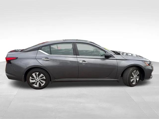 2025 Nissan Altima S FWD