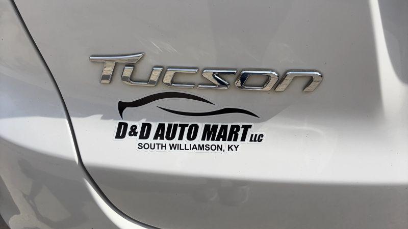 2015 Hyundai Tucson SE