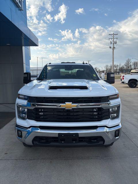 2026 Chevrolet Silverado 3500HD Crew Cab, Long Bed, LT Dual Rear Wheel, RWD