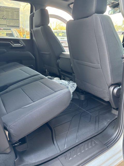 2026 Chevrolet Silverado 3500HD Crew Cab, Long Bed, LT Dual Rear Wheel, RWD