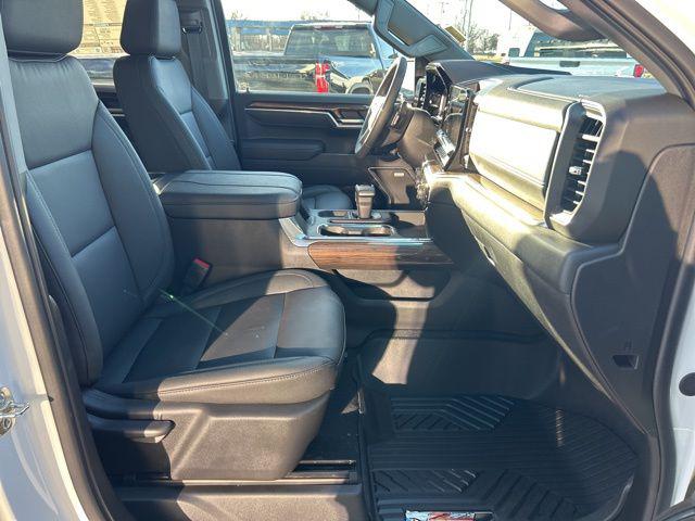 2026 Chevrolet Silverado 1500 4WD Crew Cab Short Bed RST