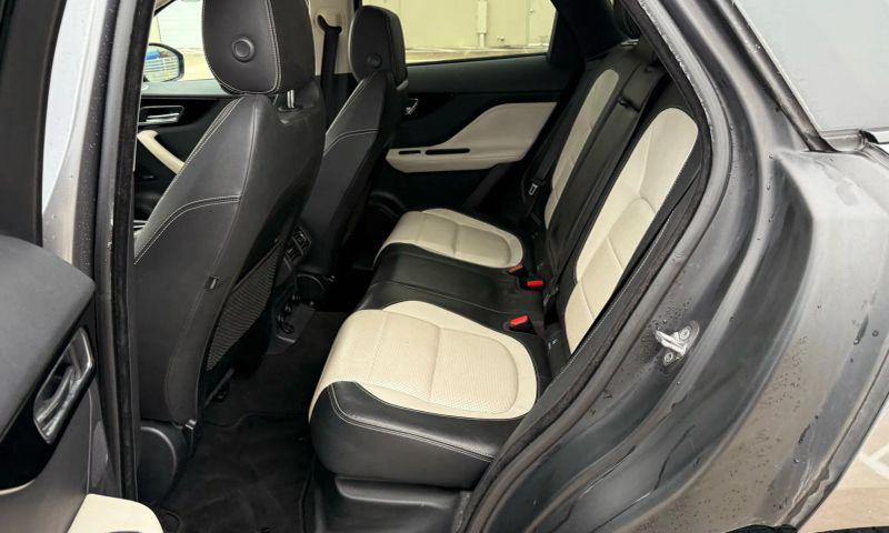 2018 Jaguar F-PACE 25t R-Sport