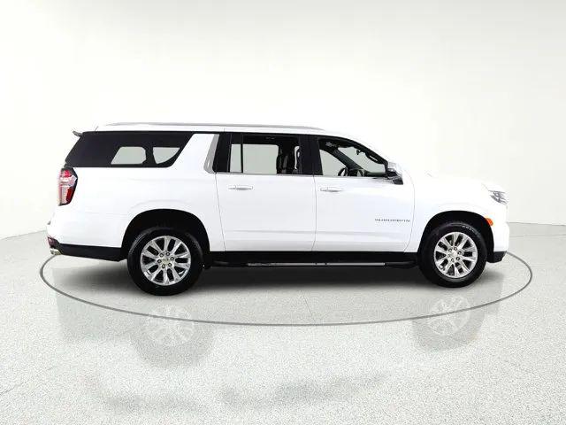 2023 Chevrolet Suburban 4WD Premier