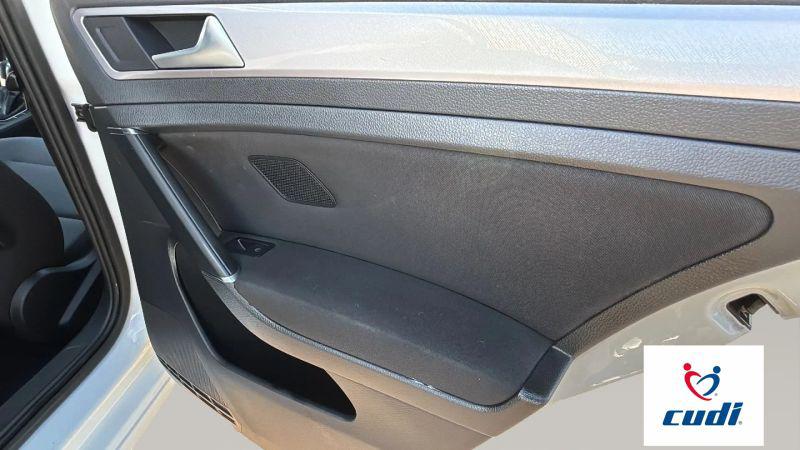 2016 Volkswagen e-Golf SE