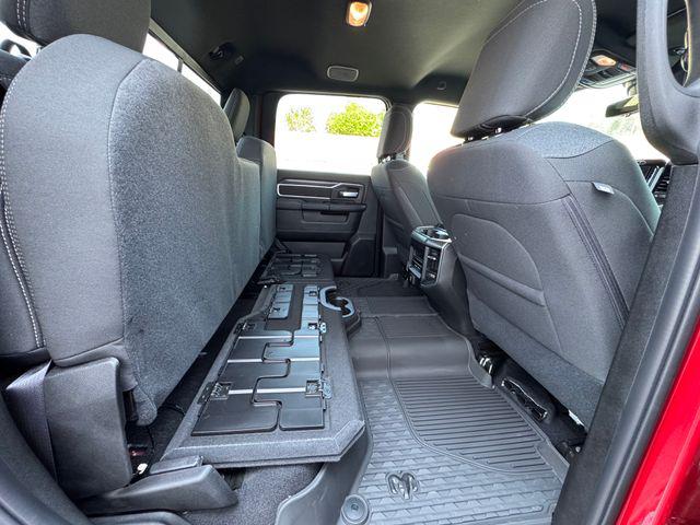 2026 Ram 3500 Big Horn Crew Cab 4x4 8' Box