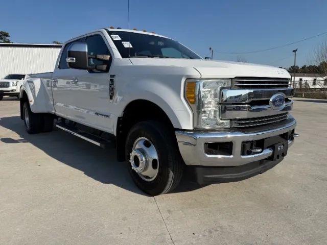 2017 Ford F-350 LARIAT
